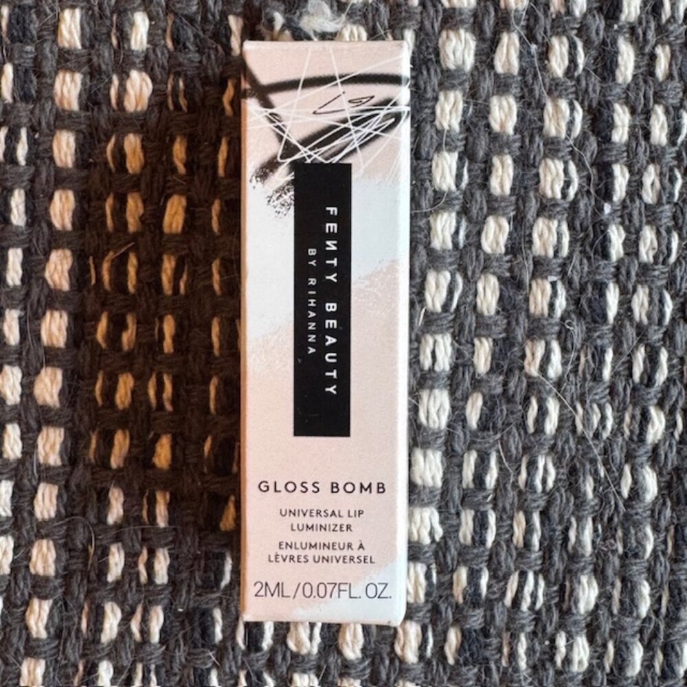New Fenty GLOSS BOMB Universal Lip Luminizer - Fenty Glow - Picture 2 of 7
